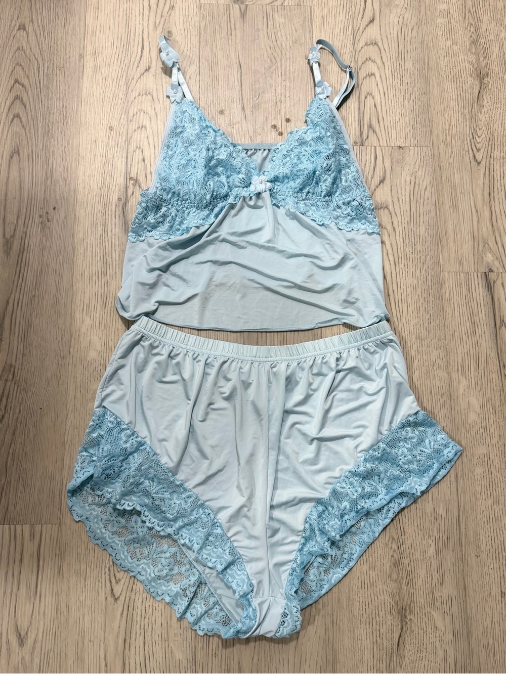 Lace Pajama Set - Picture 2 of 4
